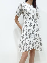 Floral Sleeved Dress (Non-returnable) - Ferlicious